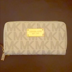 Michael Korea’s large leather wallet